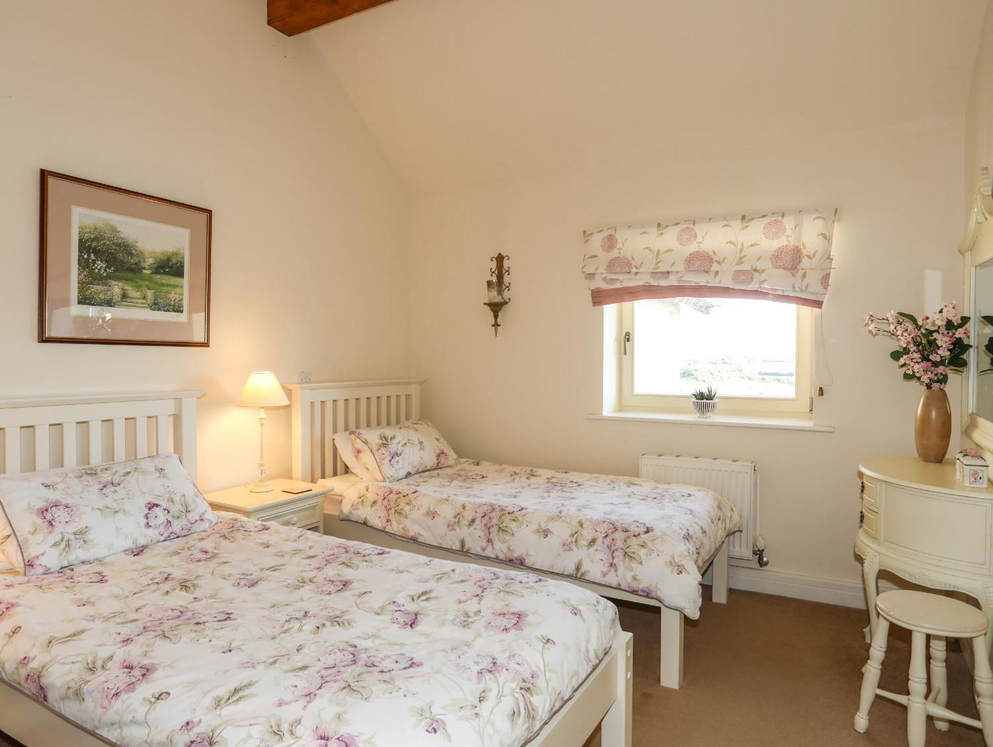 Cosy Barn Villa Dwyran Eksteriør billede