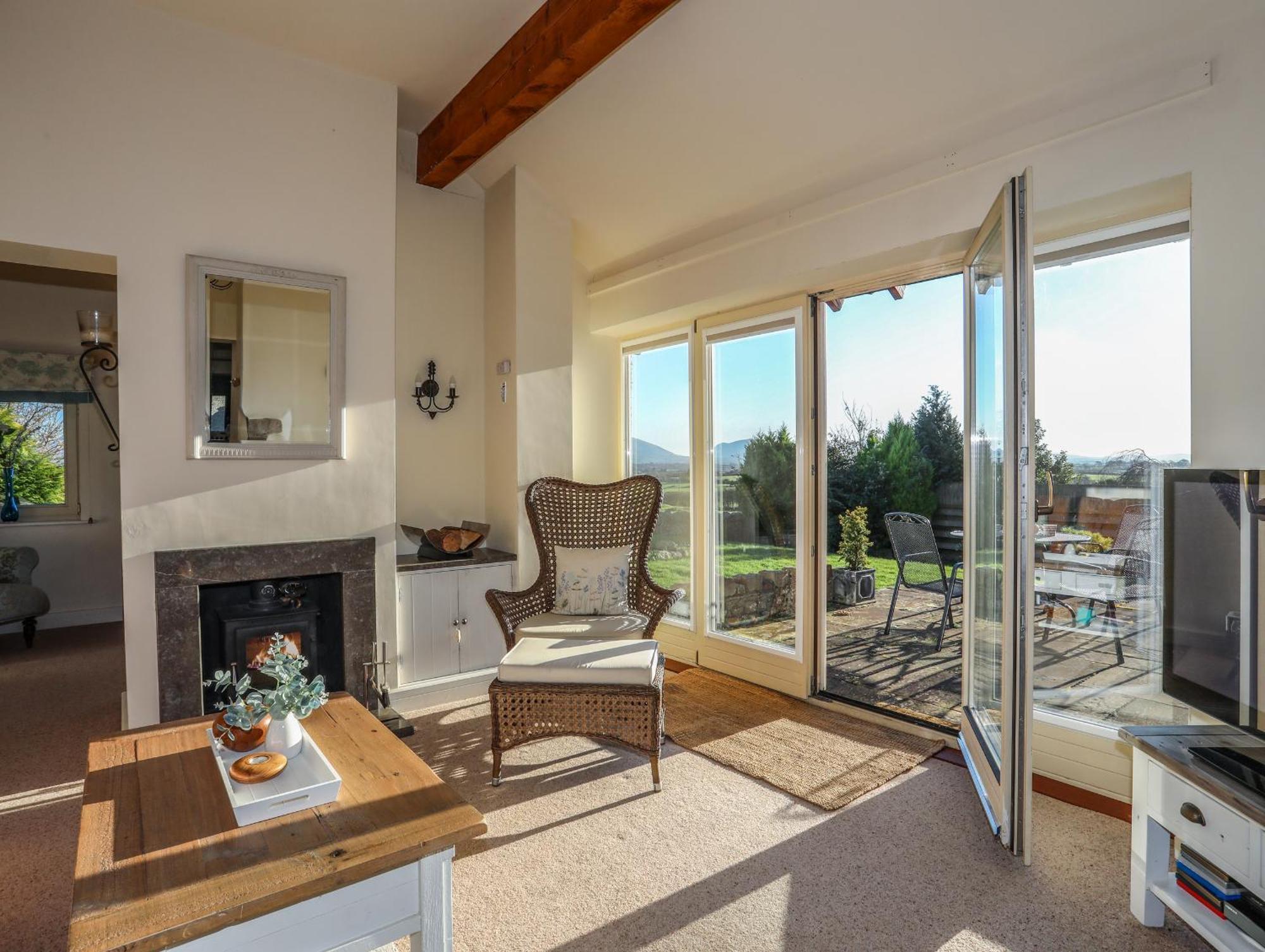 Cosy Barn Villa Dwyran Eksteriør billede