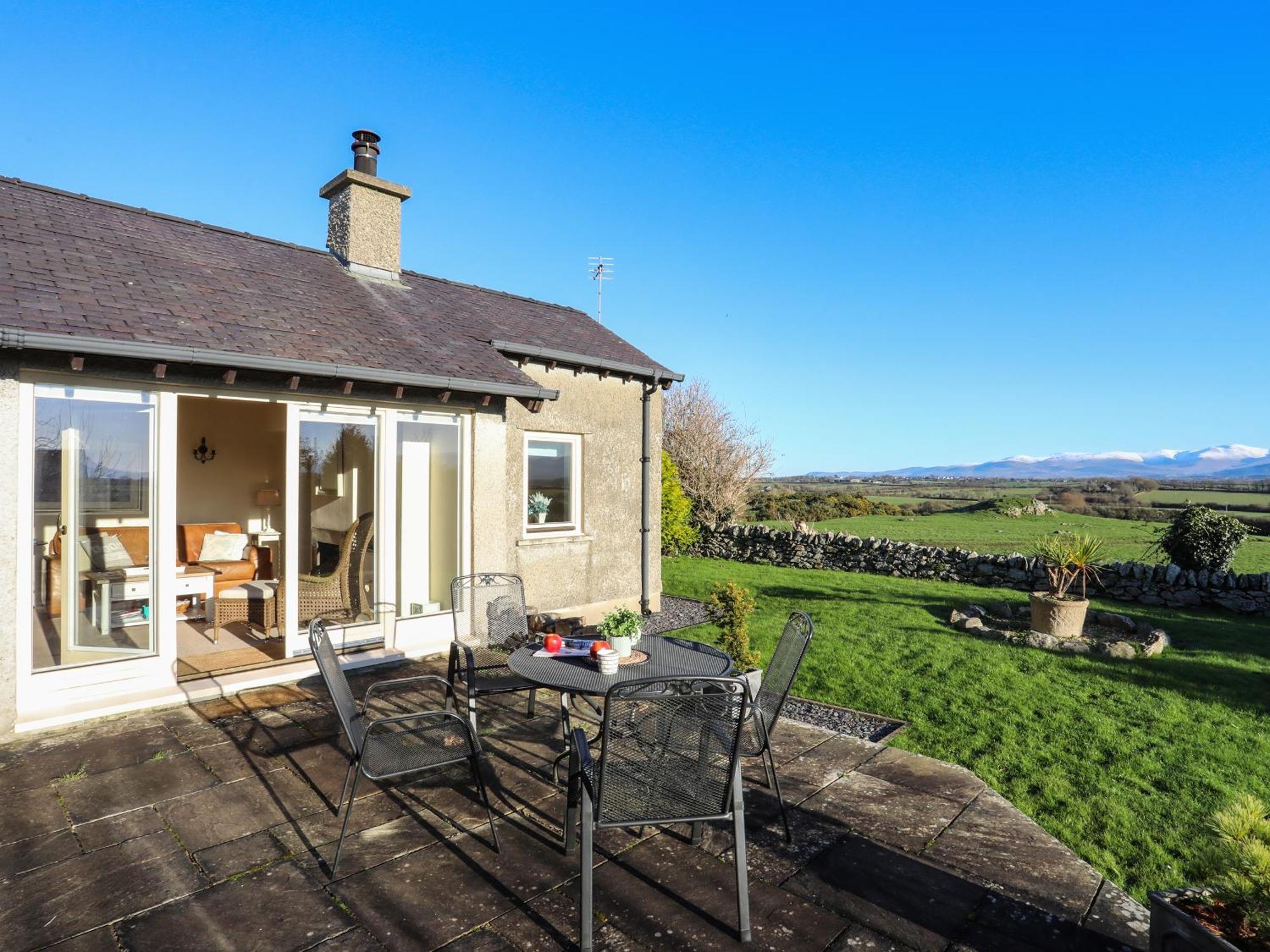 Cosy Barn Villa Dwyran Eksteriør billede